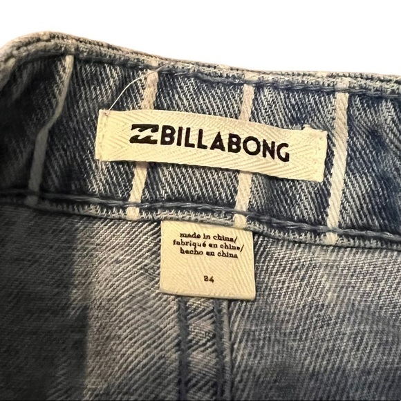 Billabong Striped Denim Mini Skirt Button Fly White Blue Pinstripe Surf Beach - Picture 4 of 5